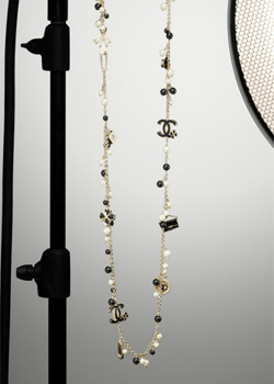 Sautoir " perles et Charms " de Chanel