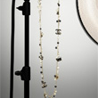 Sautoir " perles et Charms " de Chanel