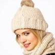 Bonnet avec pompon en fourrure - Asos