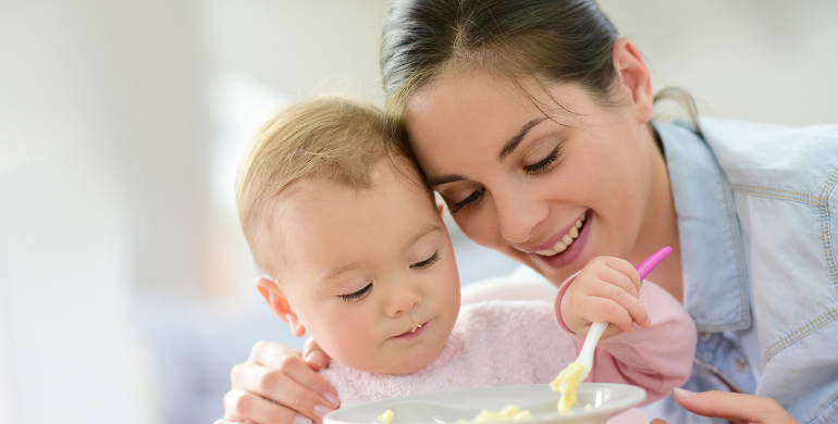 bébé et la nourriture bio