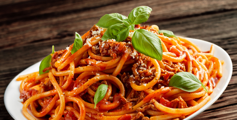 Assiette de spaghetti bolognaise