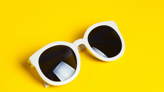 Lunettes de soleil blanches