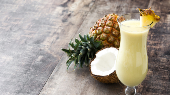 Pina colada, Ananas, lait de coco